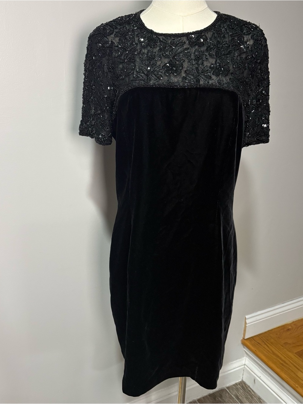Talbots‎ Black Velvet Beaded Cocktail Evening Dress Sz 10 Elegant Whimsigoth